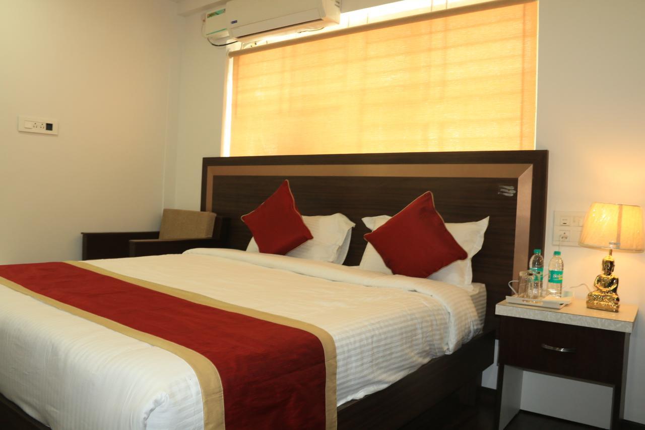 Flagship Malnad Residency Near Bengaluru Palace Exterior photo